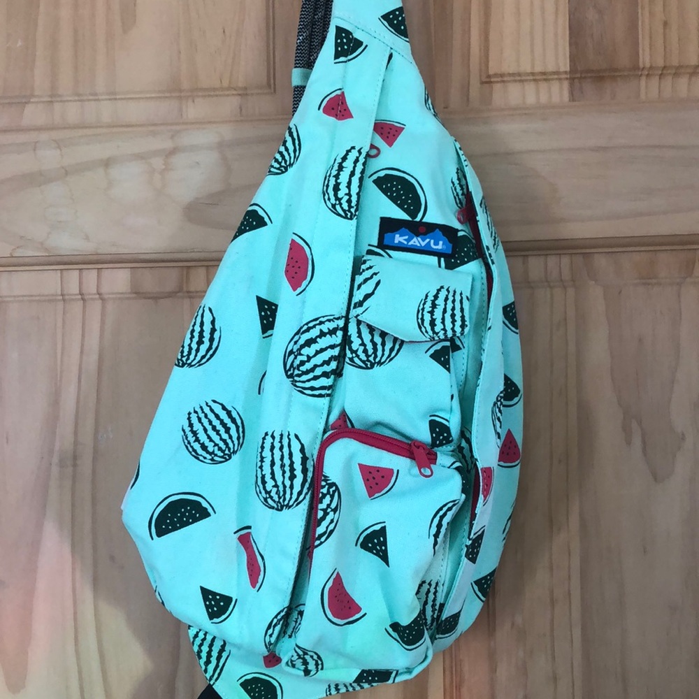 Kavu watermelon sling crossbody bag backpack in EUC super cute and comfortable